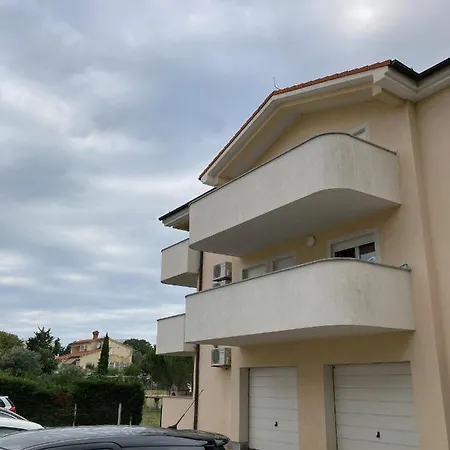 Apartament Cozy Varos Pula