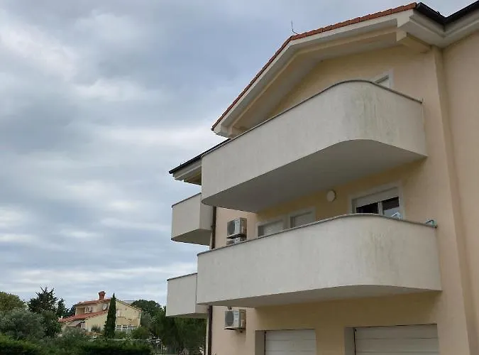 Apartament Cozy Varos Pula